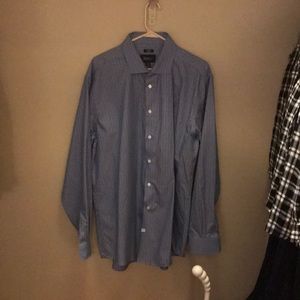 Men’s button up dress shirt